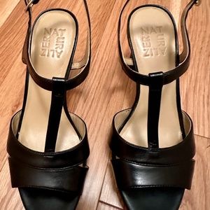Women Naturalizer Black Leather Sandals - Sz 6W
